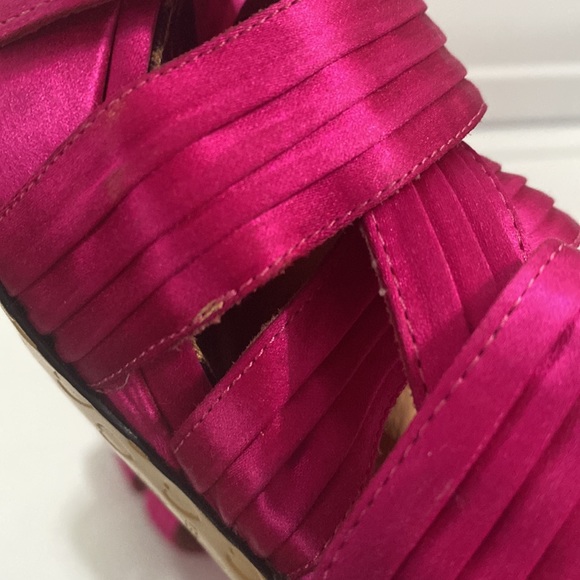Betsey Johnson satin fuchsia strappy striped high heel sandals size 8.5 - Picture 11 of 14